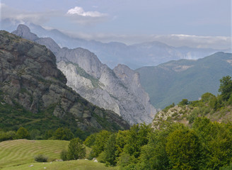 Fototapeta premium Light and shade in the Picos de Europa mountains