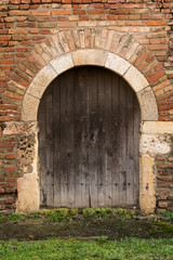 Naklejka premium old door on Kalemegdan