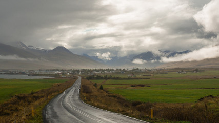 Fototapeta na wymiar Long road in Iceland