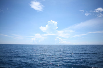 Obraz premium Beautiful sea views on the ferry from Santander, Cebu, to Dumaguete