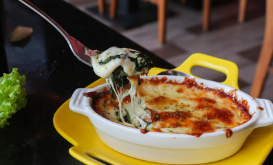 Spinach with cheese 