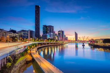 Foto op Plexiglas Brisbane. Stadsbeeld van de skyline van Brisbane, Australië tijdens dramatische zonsopgang. © rudi1976