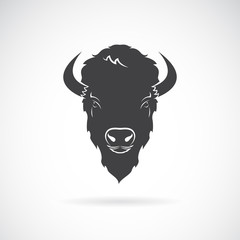 Vector of a buffalo head design on white background. Wild Animals. - obrazy, fototapety, plakaty