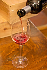 Versare vino