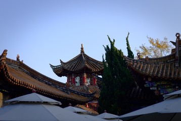 Fototapeta premium Temple details in Chuiu Park (Kunming, Yunnan, China)