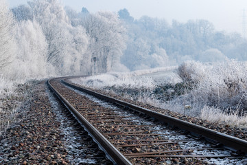 Bahngleise im Winter