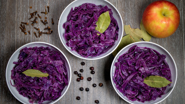 Apfelrotkraut