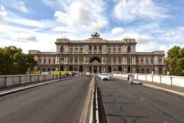 Fototapeta na wymiar Дворец Правосудия в Риме