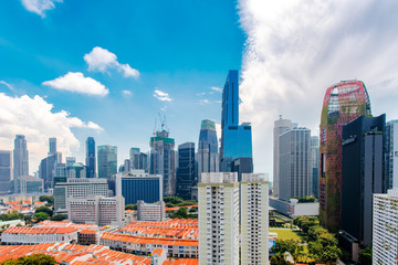 Obraz premium Singapore city skyline landscape at blue sky. Business Downtown and Chinatown districts. Urban skyscrapers cityscape