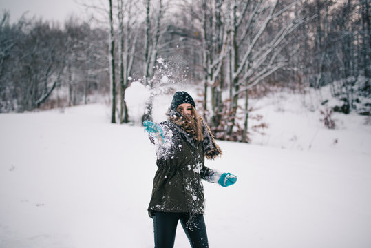 Throwing snowball