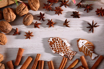 In Christmas you can not miss symbols such as fish and star made of sweet gingerbread dipped in white icing.
