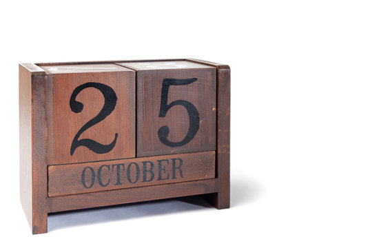 Wooden Perpetual Calendar set to October 25th