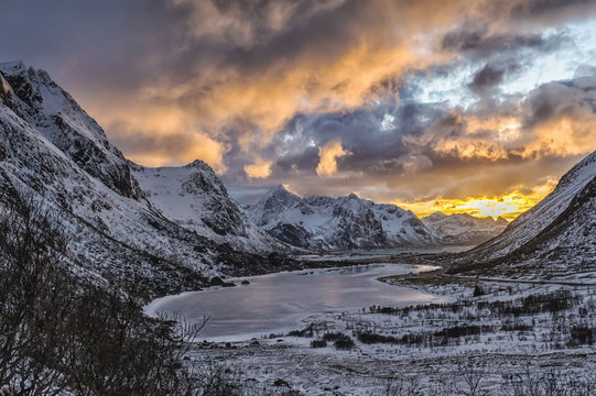 Vareid Bilder Durchsuchen 400 Archivfotos, und Videos