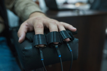  detector of truth polygraph passing the polygraph 