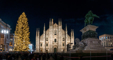 Fototapeta na wymiar Duomo di Milano, Milano, Italy