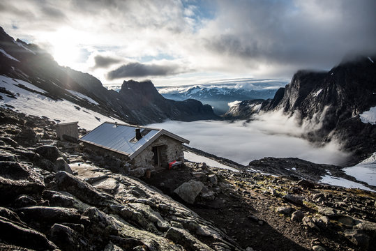 Skagast&oslash;lsbu and Midtmaradalen