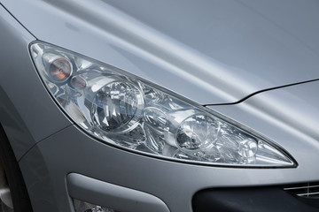 自動車のヘッドライト　Headlight of the old car
