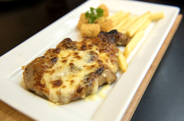steak is delicious and nutritious 