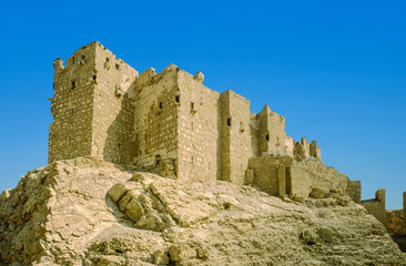 Fototapeta na wymiar fortress in the ancient city of Palmyra