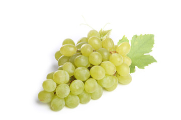 raisin vert sur fond blanc