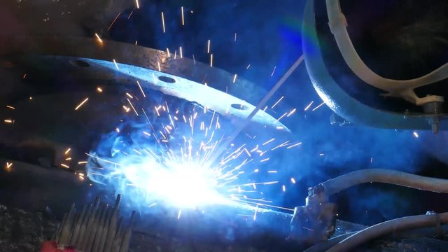 Electric welding on steel water pipe