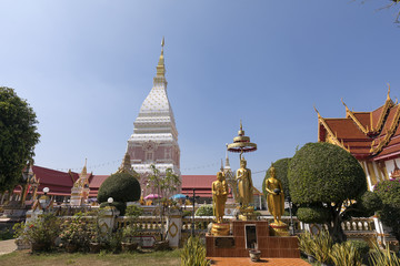タイ国ナコンパノムの寺院プラタート・レヌー