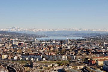 Fototapeta na wymiar Panoramic view of Zürich-City from Switzerlands highest skyscraper | Panorama der Stadt Zürich vom Swiss Prime Tower, dem höchsten Wolkenkratzer der Schweiz.