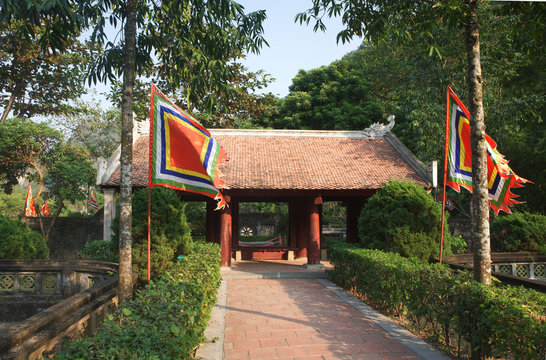 Hoa Lua ancient town in Tam Coc, Vietnam