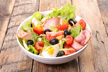 vegetable salad with ham