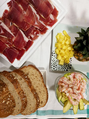 cham cut Spanish style, bread and salad