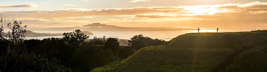 Foto auf Glas Auckland-Stadt im Nebel, ein Blick vom Mt Eden © zvonkodjuric