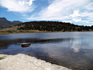 laguna de mucubaji en merida venezuela © juan