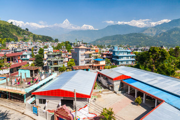 Fototapeta na wymiar Pokhara in Nepal, Machapuchare im Hintergrund