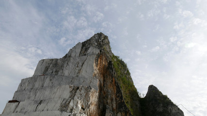 Fototapeta premium Cave di marmo a Carrara
