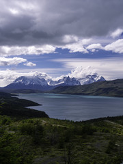 Obraz premium Torres del Paine and Lago del Toro