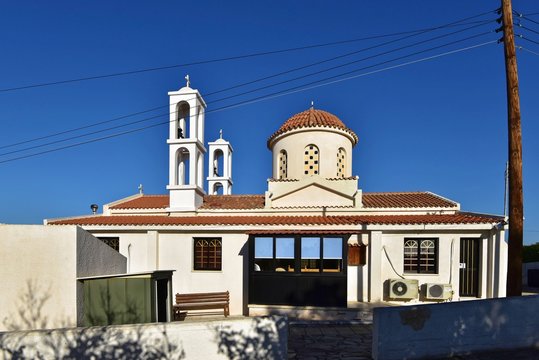 Zypern - Kirche heiliger Nektarios in Chlorakas