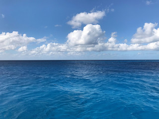 Fototapeta na wymiar Blue Ocean