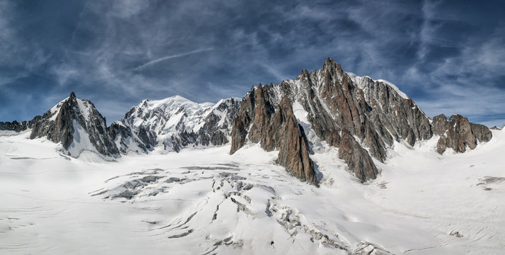 France, Chamonix, Mont Blanc range, Tour Ronde, Grand Capucin, Mont Maudit, Mont Blanc
