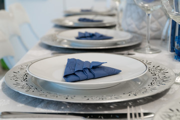 Tavola apparecchiata