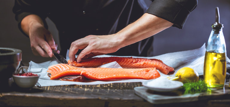 Chef Koch Lachs zubereitung