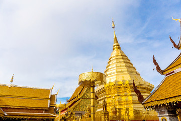 Fototapeta premium Wat Phra That Doi Suthep is tourist attraction of Chiang Mai, Thailand, golden pagoda.