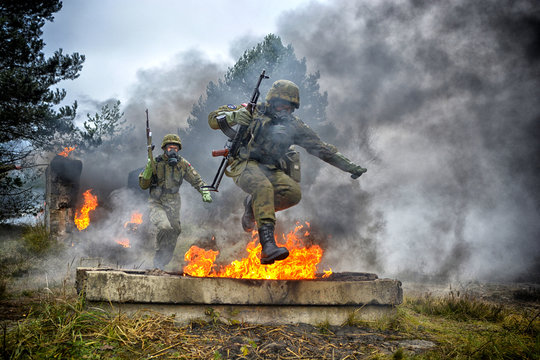 wojsko, armia, ćwiczenia wojskowe, napalm, NSR, Narodowe Siły Rezerwy, poligon, wojna, wojsko polskie, ogień, atak, 
