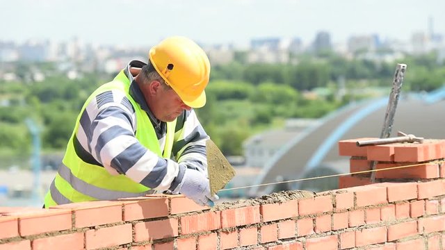 construction worker bricklayer