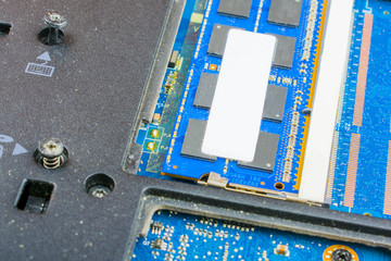 broken laptop, motherboard failure, hard drive, hardware problems, backup of information