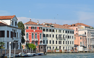 Fototapeta na wymiar Old buildings of Venice, Italy