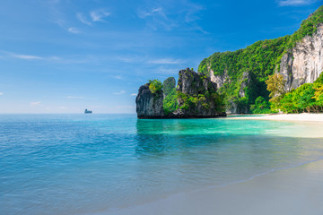 beautiful sea and sandy beach, a view of the sheer white cliffs of the island of Hong in Thailand
