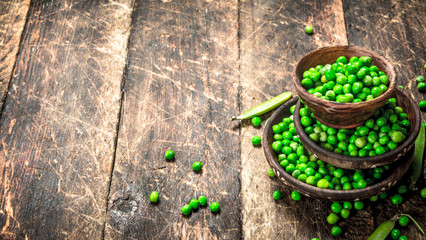 Fresh green peas in a bowl.