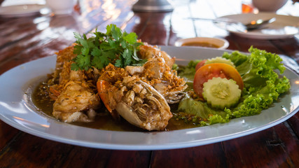 Stir Fried Shrimp with Garlic with fresh vegetables.