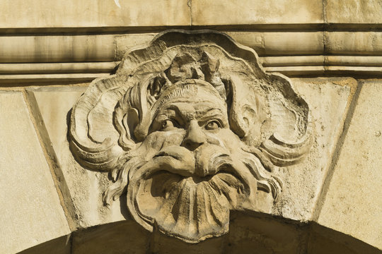 Mascarons de la place de la Bourse de Bordeaux