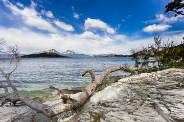 Fototapeta na wymiar la Roca Lake in Tierra Del Fuego National Park in Argentina.CR2